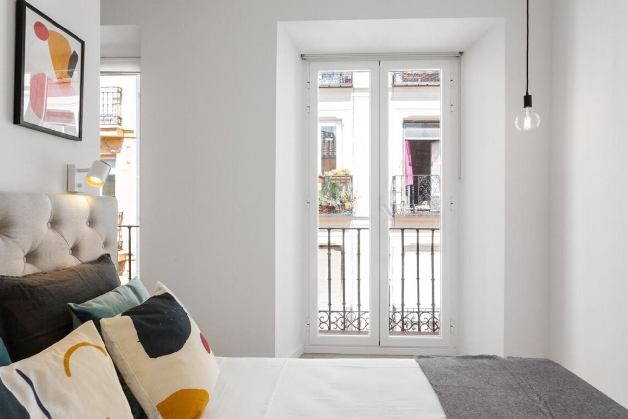 Modern 1 Bedroom Apartment Near Lavapies Madrid Exterior foto