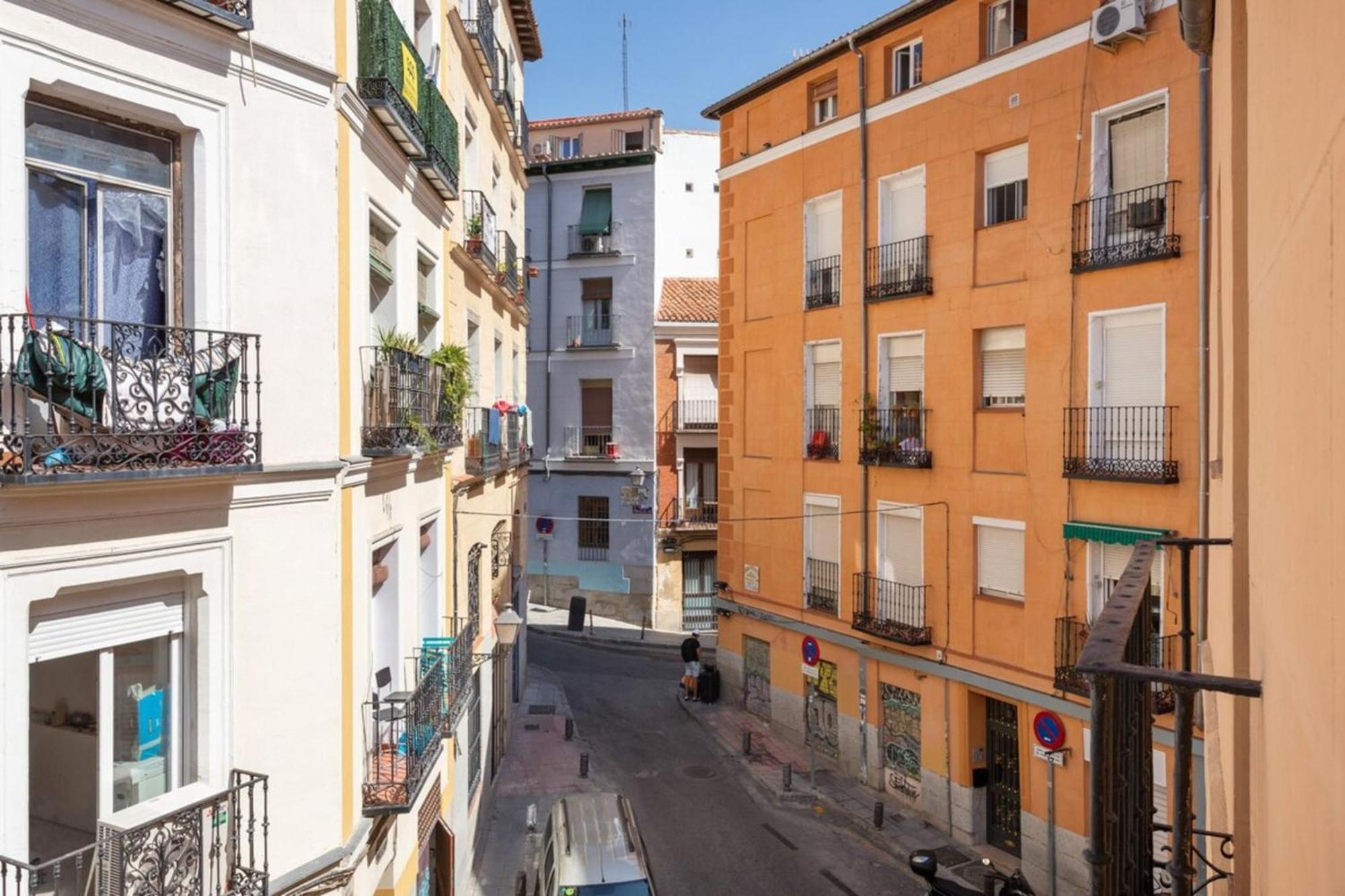 Modern 1 Bedroom Apartment Near Lavapies Madrid Exterior foto